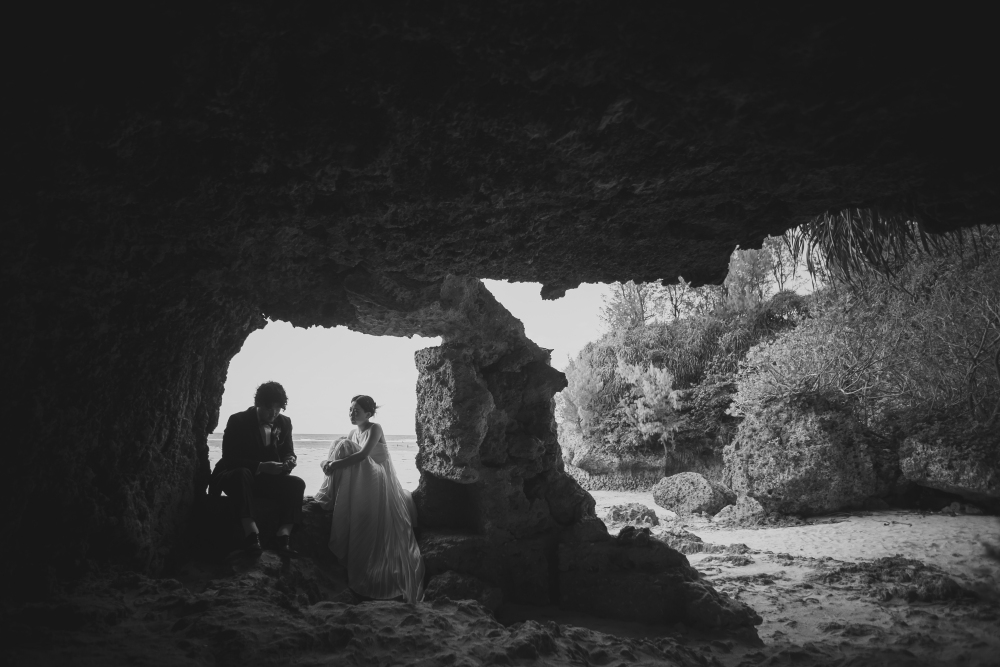 ザナー浜は砂浜は然程広くはないのですが、崖上と洞窟で撮影出来るので素材は豊富です。