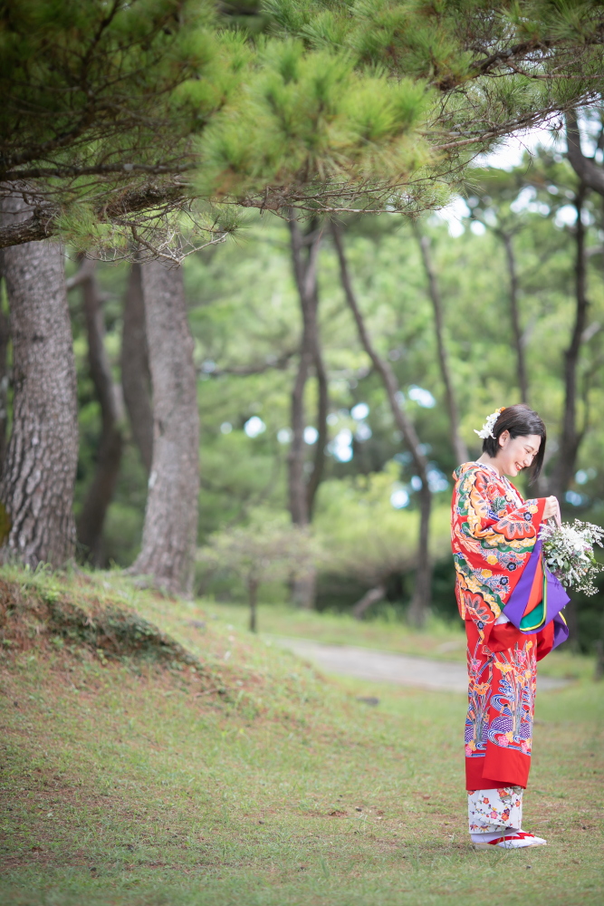 城跡の入り口には松林もあり。琉球衣装や和装の撮影にもマッチします。緑が多いので雰囲気もとても良いです。