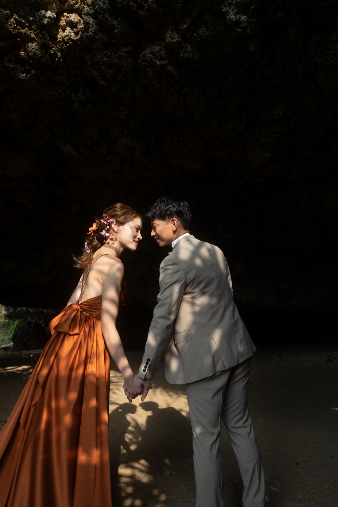 ザネー浜の洞窟