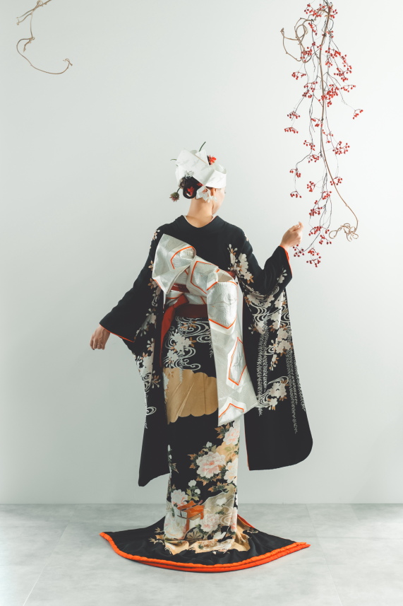 黒和装